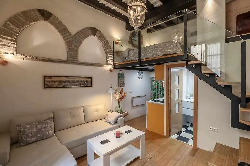 Monkeys Apartments El Arenal Santas Patronas Seville